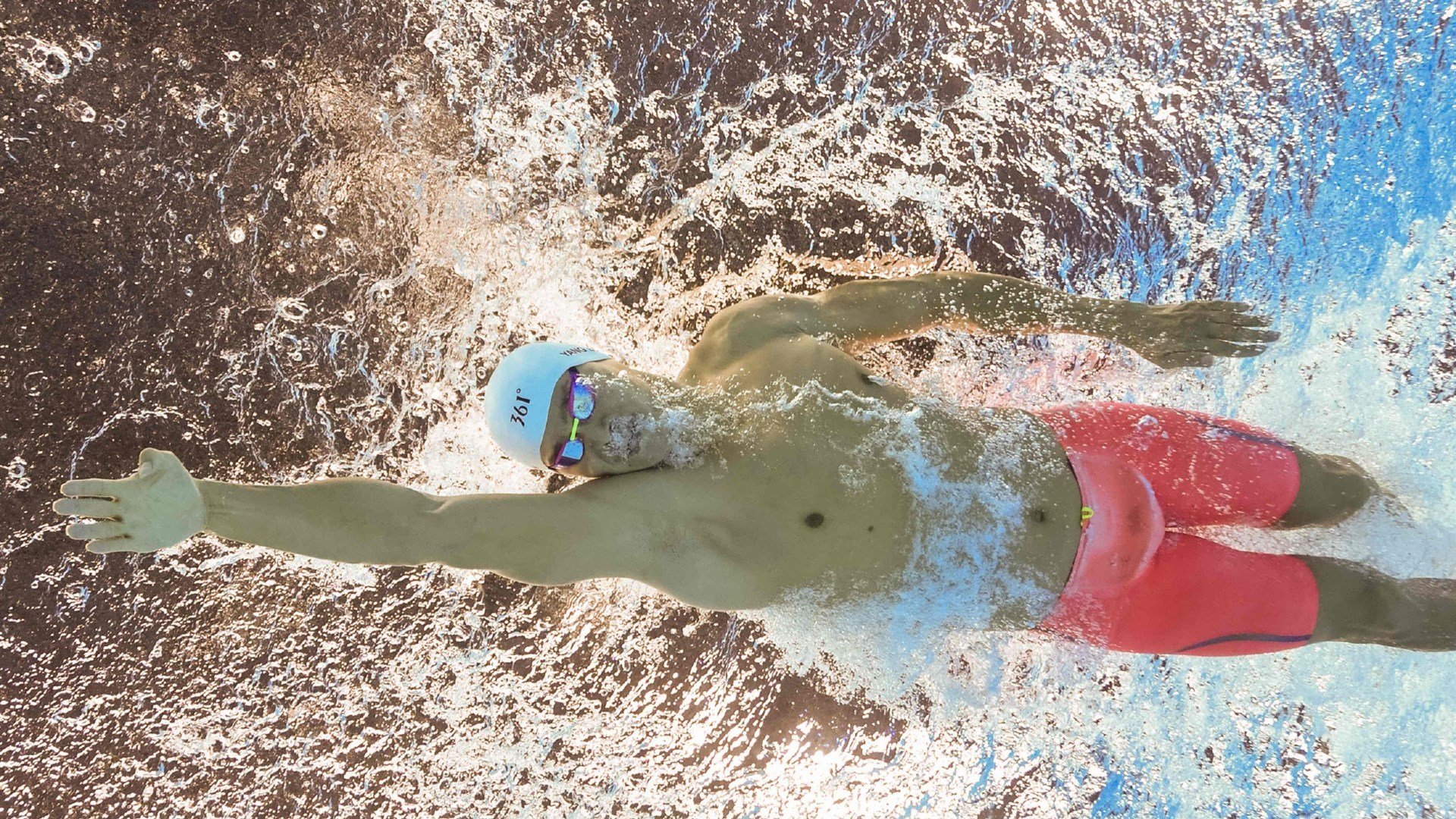 库里附体!上海队神秘控卫掀翻广厦,CBA格局一夜变天