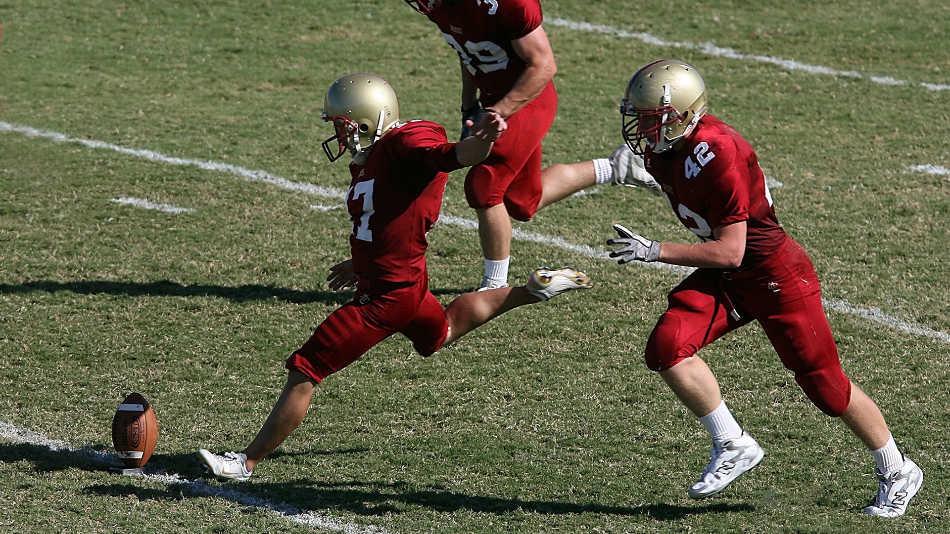 奥运周期关键战焦点战，哥斯达黎加打穿佛罗伦萨的隐喻与启示