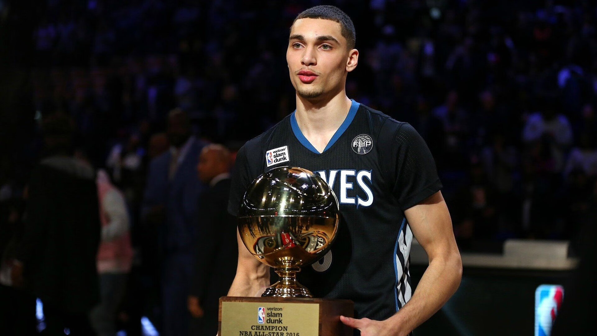 F1年度争冠之夜,马丁内利进攻端无人可挡,改写历史的红色闪电